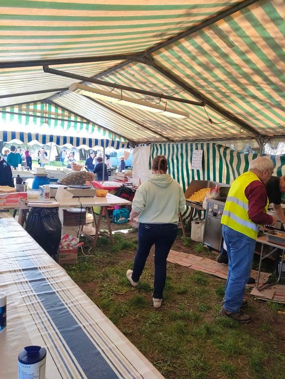 GlwVaKUZRaeF-BYsxvi7EA